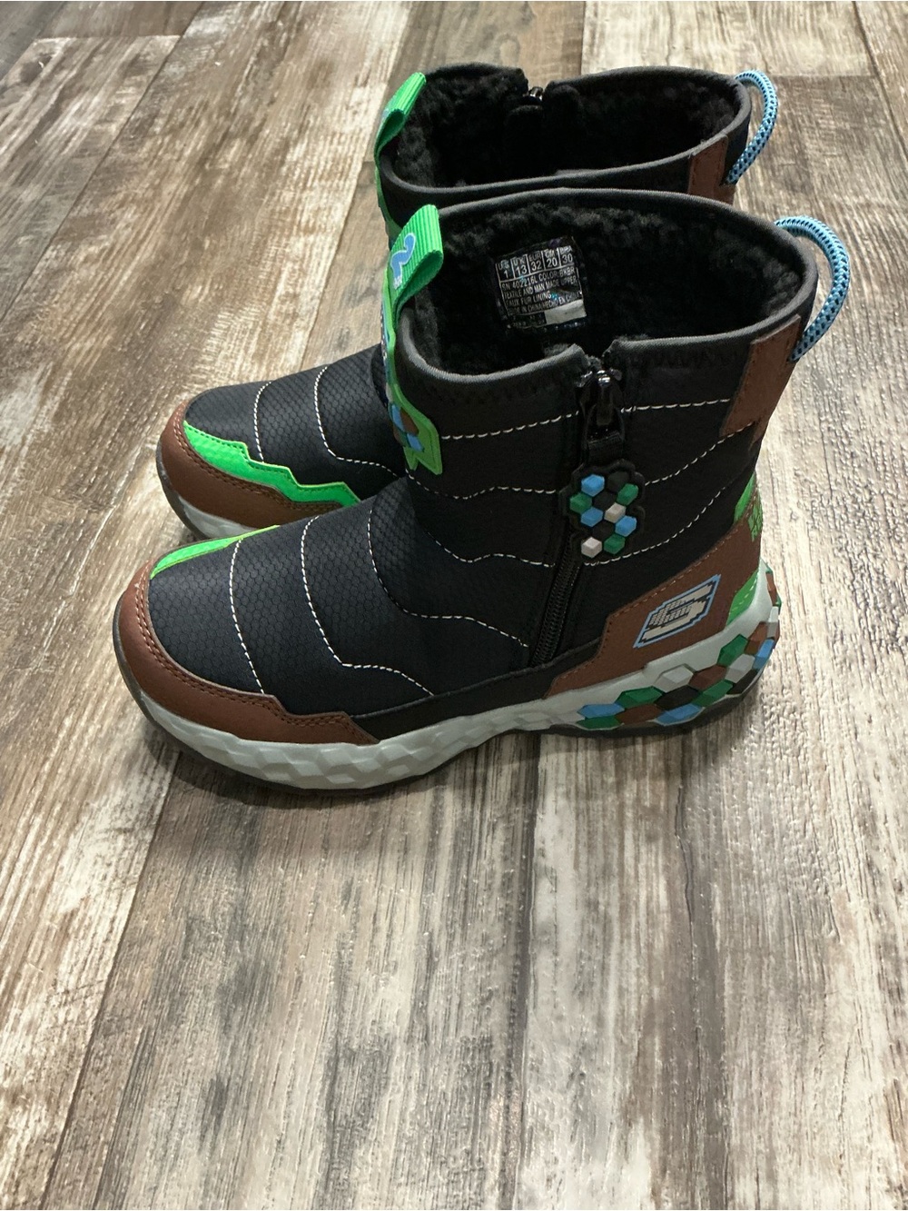 Skechers Kids Black, Green & Brown Hex-Accent Rain/Winter Boots Size 1 - Picture 7 of 16